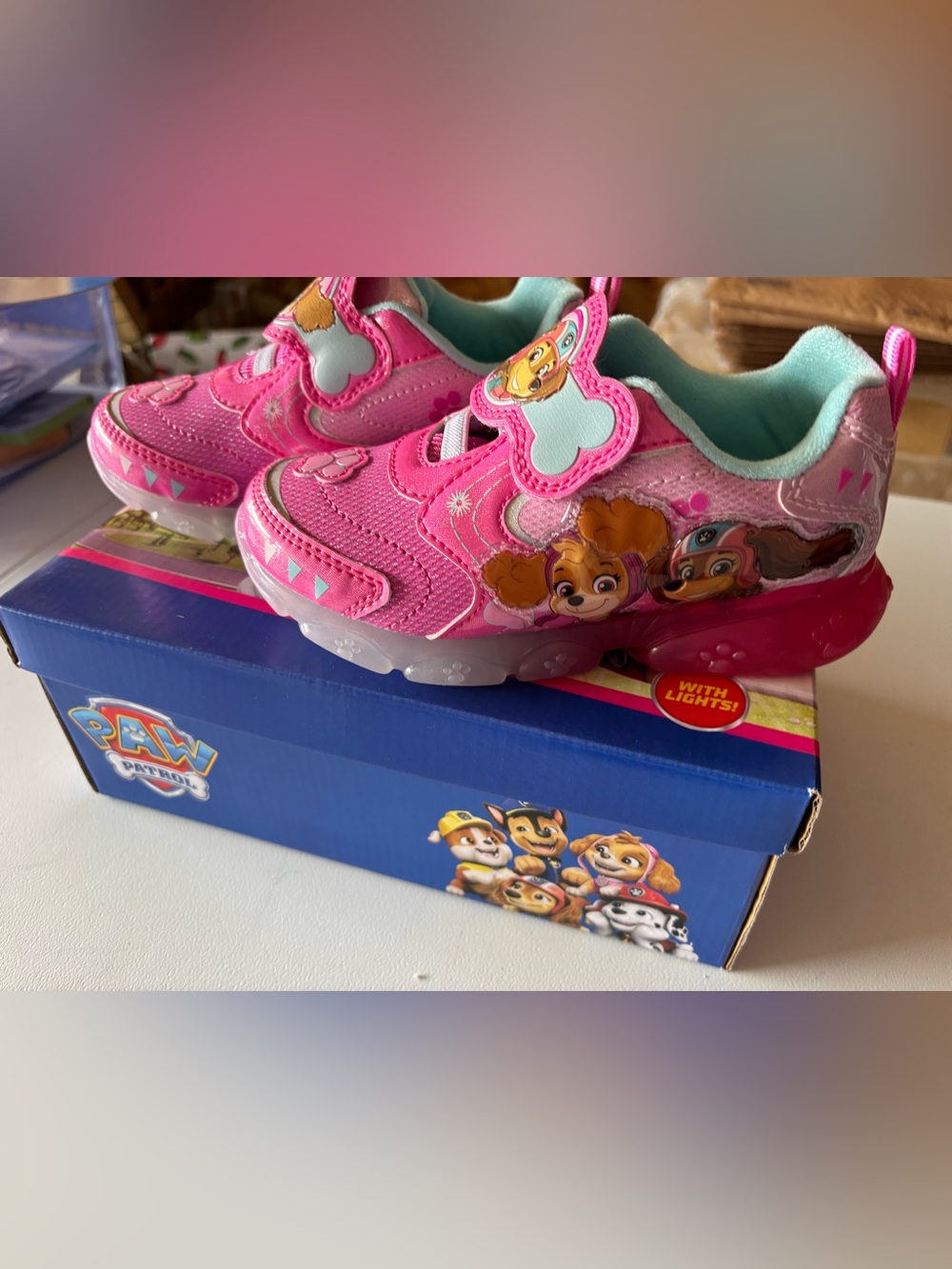 Paw Patrol Pink Light-Up Girls' Sneakers with Character Appliqués NEW IN THE BOX